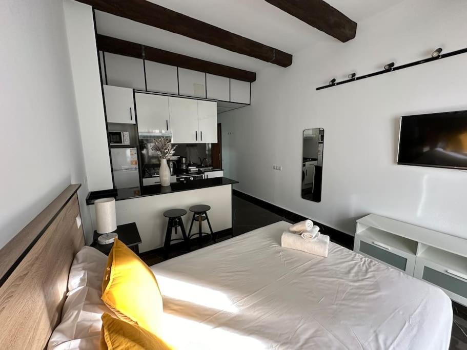 Cozy Penthouse With Terrace In Gran Via - 3c Apartamento
